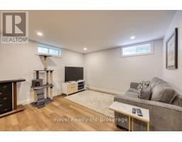 2 RICHARDS COURT - 46