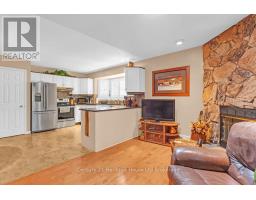 78 HODGINS CRESCENT - 11