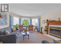 78 HODGINS CRESCENT - 4
