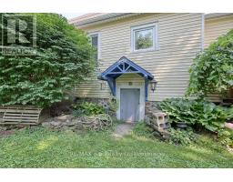 136 CHARLES STREET W - 10