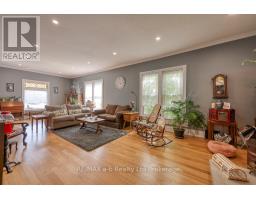 136 CHARLES STREET W - 11