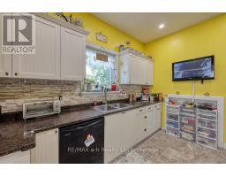 136 CHARLES STREET W - 17