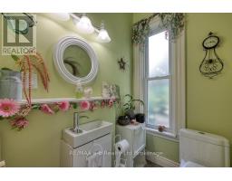 136 CHARLES STREET W - 18