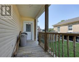 136 CHARLES STREET W - 4