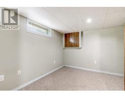 1009 WARWICK STREET - 17