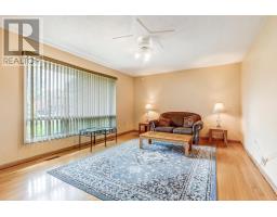 1009 WARWICK STREET - 5