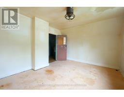 358 GLEBE STREET E - 24