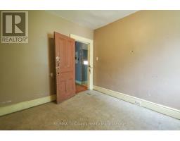 358 GLEBE STREET E - 26