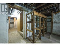 358 GLEBE STREET E - 32
