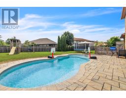 10 WESTVIEW COURT - 34
