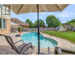 10 WESTVIEW COURT - 41