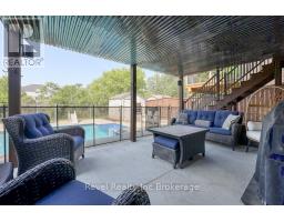 174 KINGFISHER AVENUE - 38
