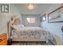 12 STEELE STREET - 17
