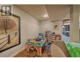 12 STEELE STREET - 26