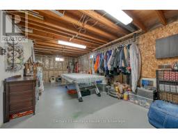 12 STEELE STREET - 28