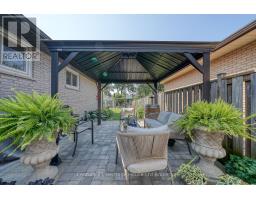 12 STEELE STREET - 35