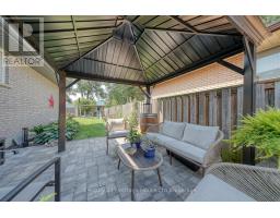 12 STEELE STREET - 36