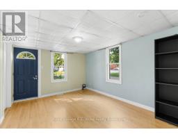 7 MILL STREET W - 18