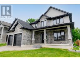 61 SUNVIEW DRIVE - 1