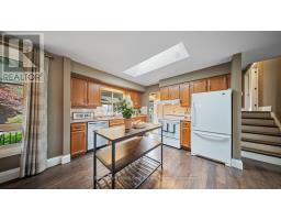 15 FERGUSSON AVENUE - 12