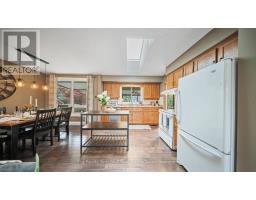 15 FERGUSSON AVENUE - 13
