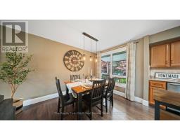 15 FERGUSSON AVENUE - 18