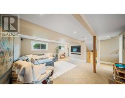 15 FERGUSSON AVENUE - 28