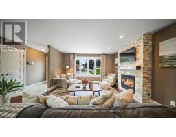 15 FERGUSSON AVENUE - 9