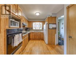 42 JOHN DAVIES DRIVE - 12