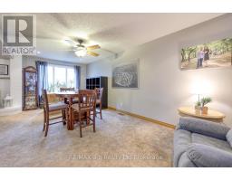 42 JOHN DAVIES DRIVE - 18