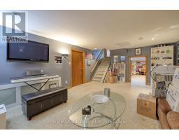 42 JOHN DAVIES DRIVE - 31