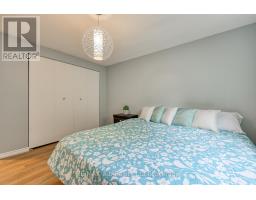 19 HEATHWOOD COURT - 22