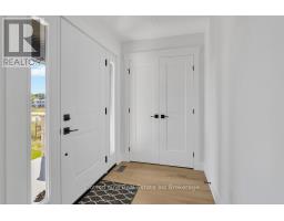 16 WALNUT DRIVE - 3