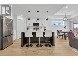 16 WALNUT DRIVE - 7
