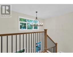 9 DELEVAN CRESCENT - 12