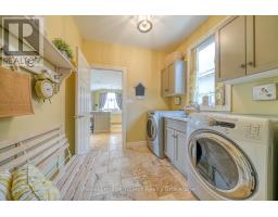 1142 CAEN AVENUE - 25