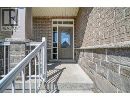 1142 CAEN AVENUE - 3