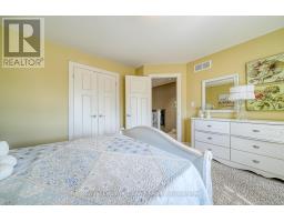 1142 CAEN AVENUE - 32