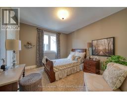 1142 CAEN AVENUE - 33