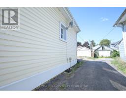 8 ERIE STREET - 29