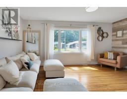 9 OAKWOOD AVENUE - 17