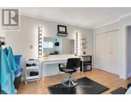 9 OAKWOOD AVENUE - 27