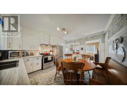 94 WOODSTOCK STREET N - 17