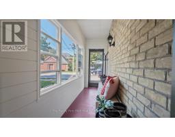 94 WOODSTOCK STREET N - 29