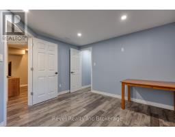 122 HEMLOCK ROAD - 20