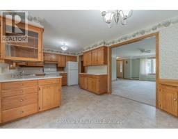 18 VAN STREET - 12