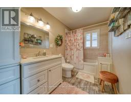 976 SLOANE STREET - 23