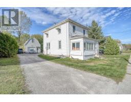 208 VICTORIA STREET - 1
