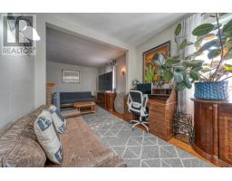 208 VICTORIA STREET - 21