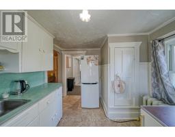 208 VICTORIA STREET - 35